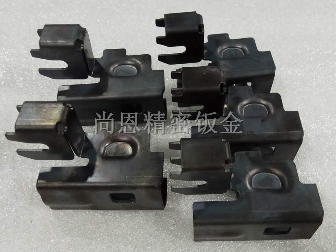 冷板，鍍鋅板，下料，折彎，噴粉，烤漆鈑金件